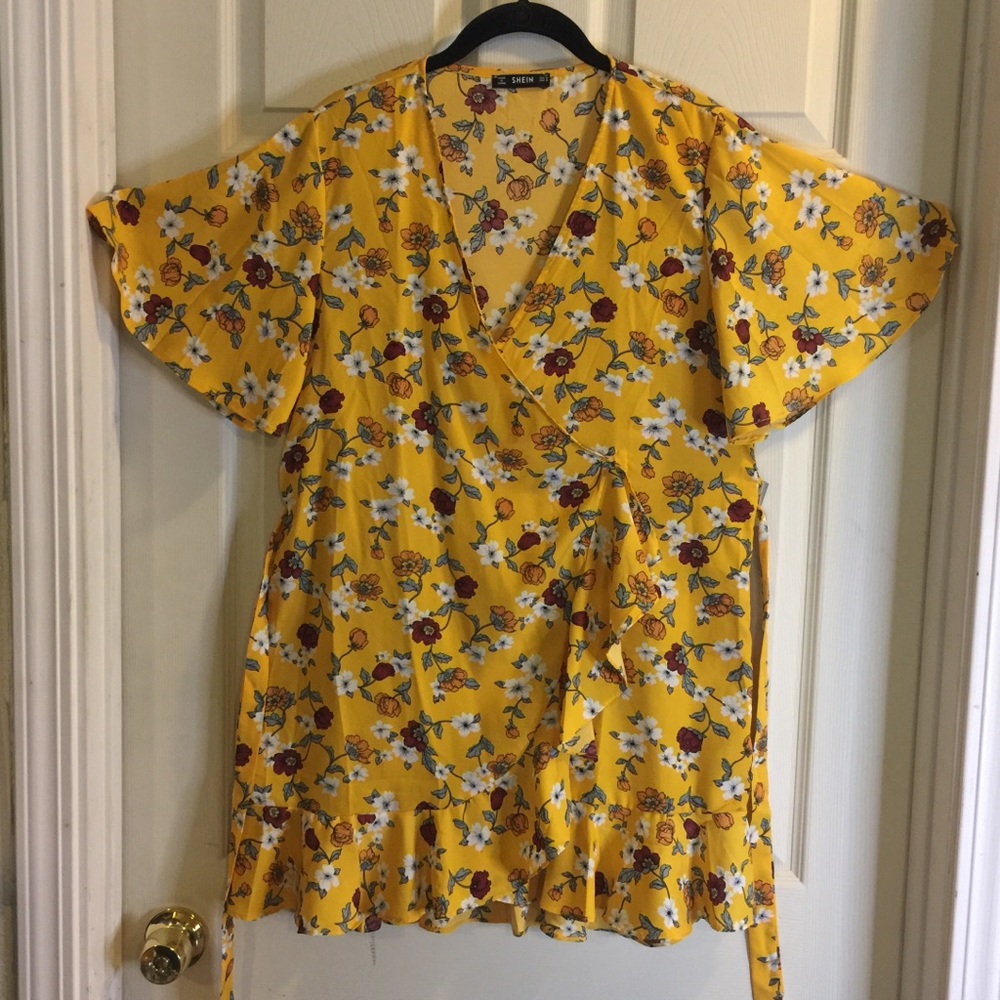 Floral Wrap Tie Dress, by Shein, size Medium - Picture 6 of 10